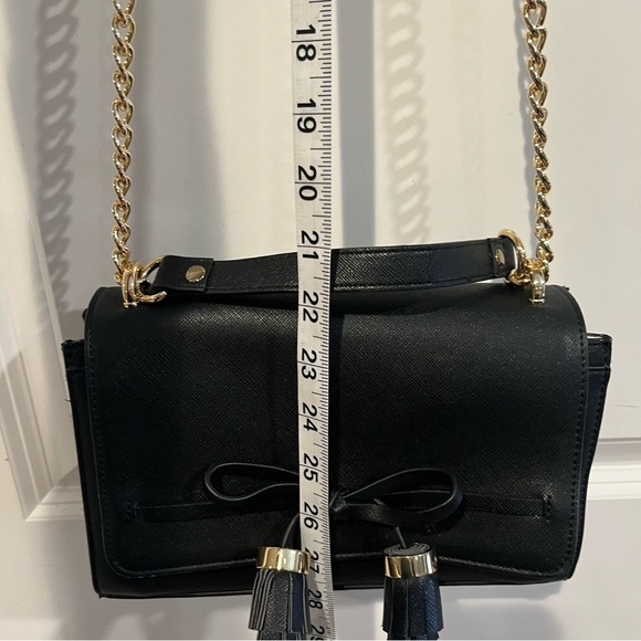 Kate Landry Black Chain Strap Crossbody Bag Tassel Detail Like New - Picture 13 of 15